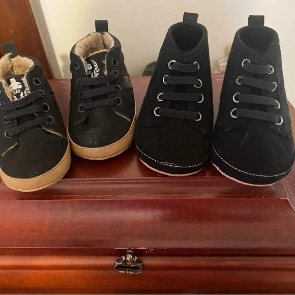 2 Pairs of Soft Sole Shoes - Picture 1 of 7